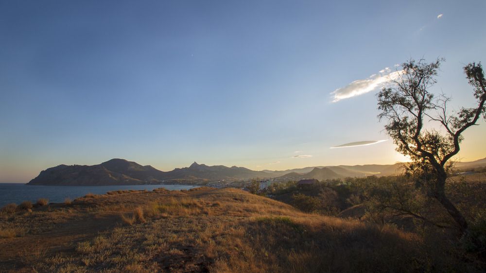 Закат над бухтой