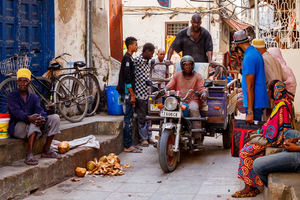 Генералы песчаных карьеров...