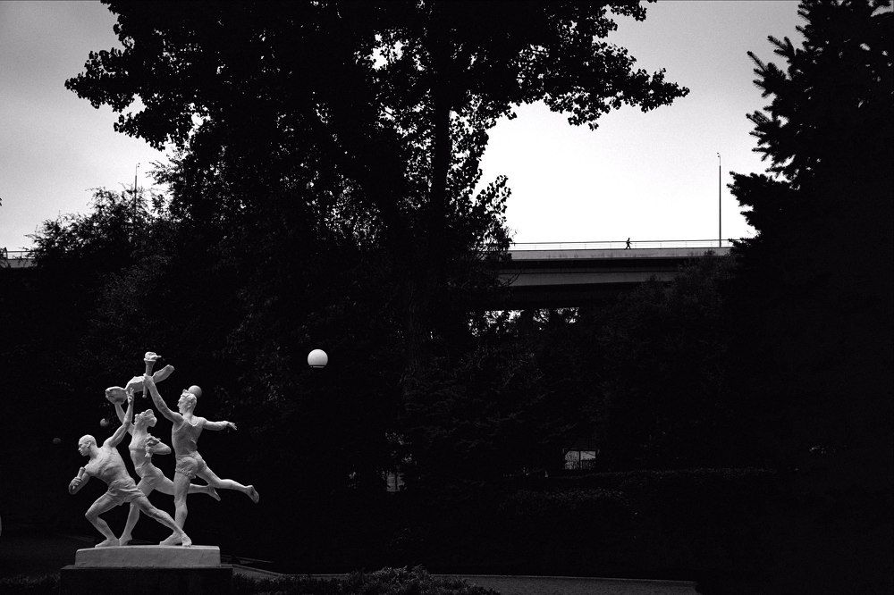 Черное и белое