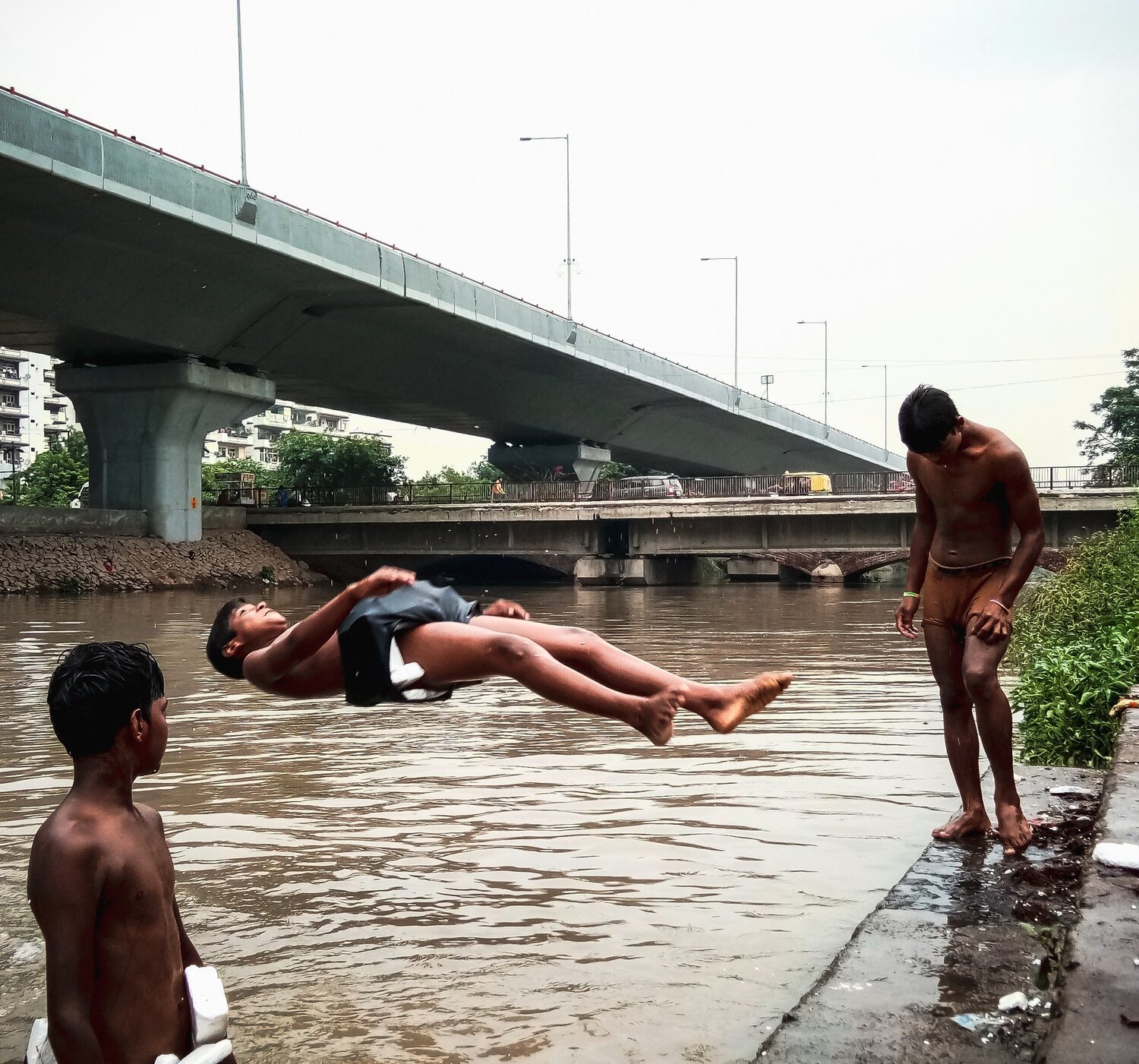 Levitate !