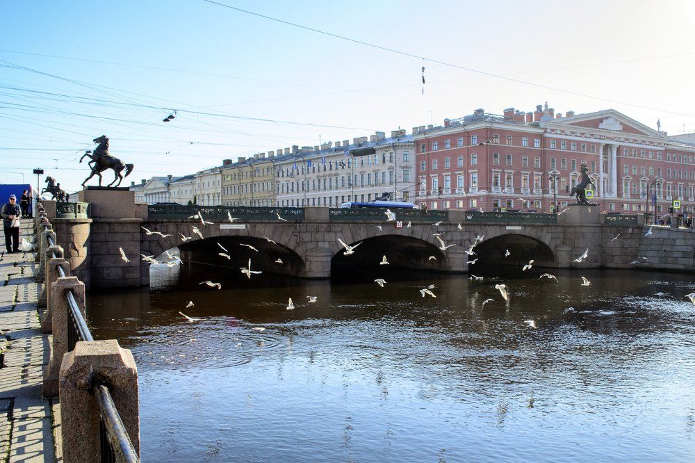 Аничков мост