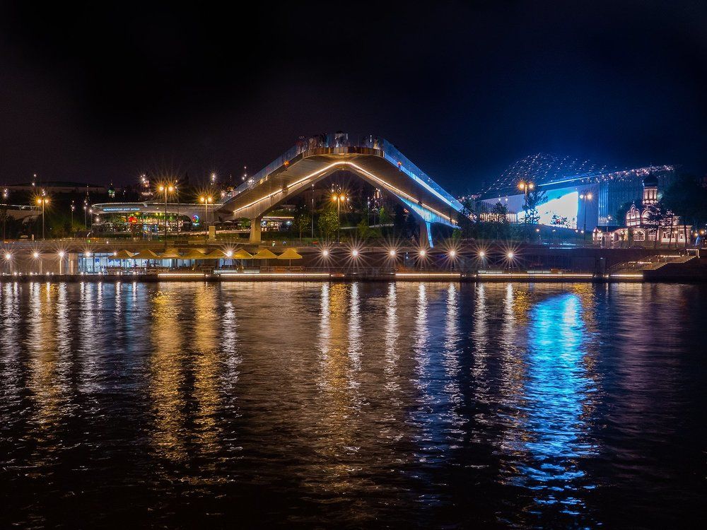 Парящий мост. Зарядье