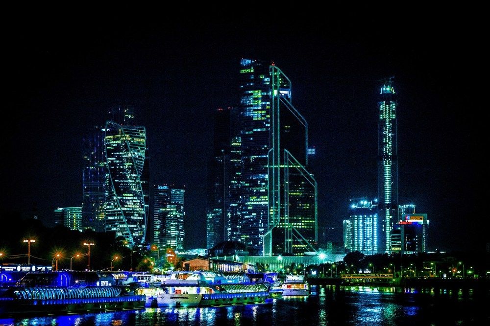 Неоновая ночь