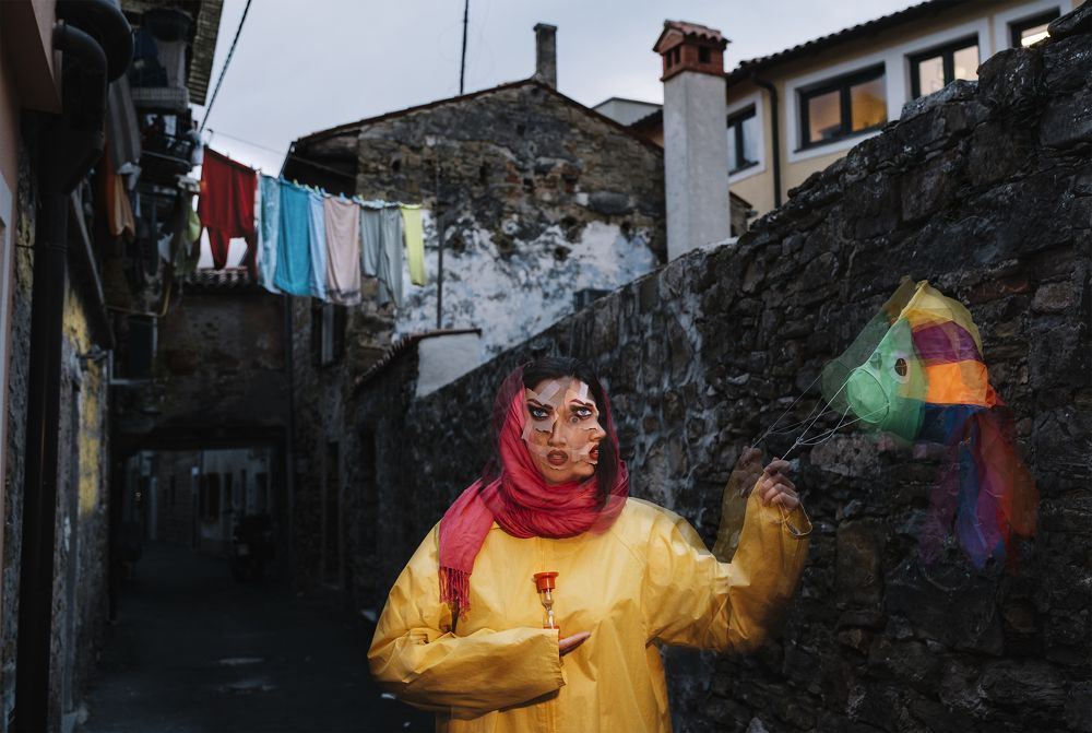 Женщина с рыбой