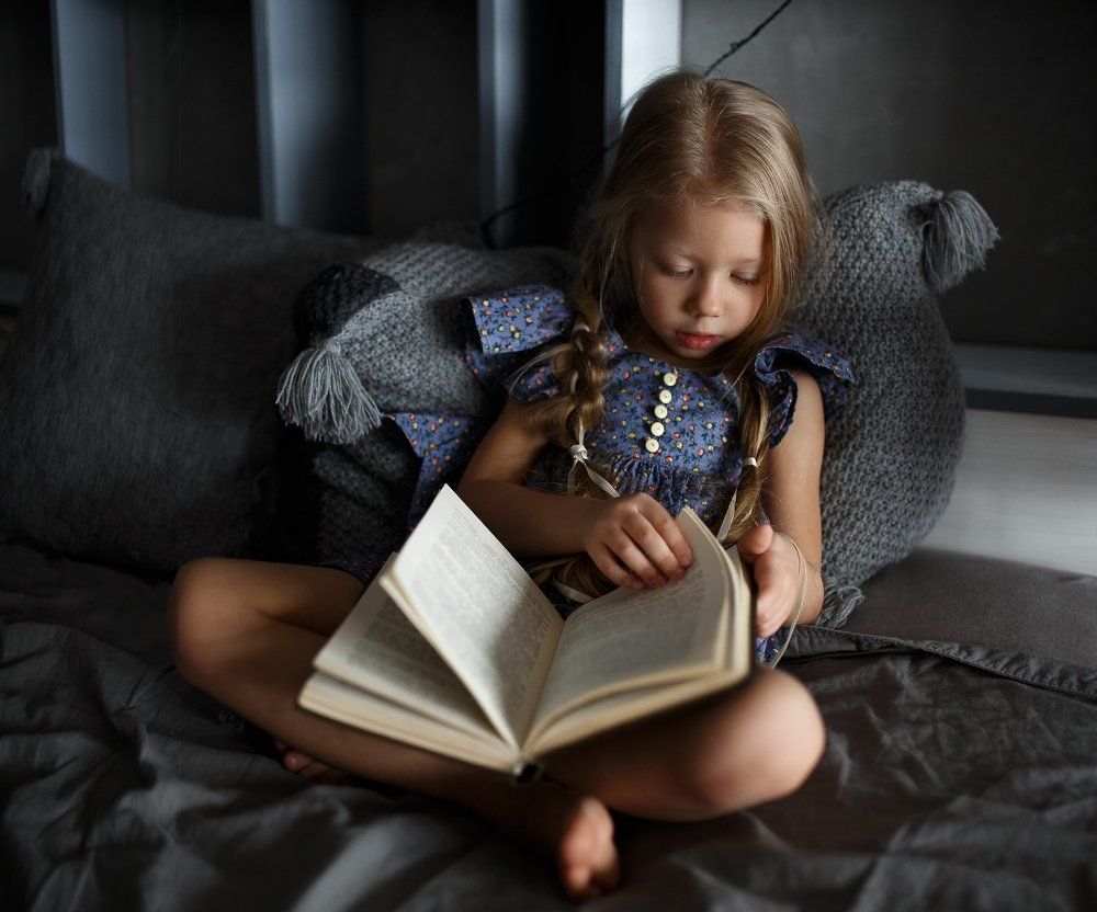 Разглядывая картинки