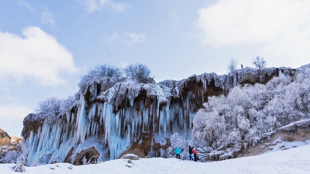 У застывших струй