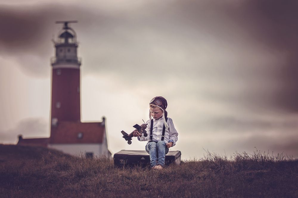 Come fly with me, let's fly, let's fly away....