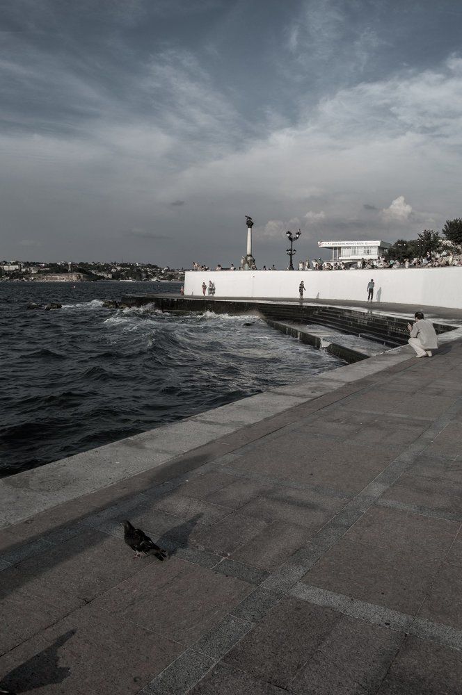 Набережная на закате