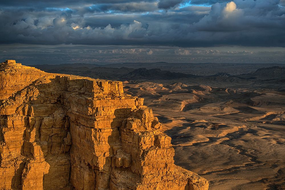 Ramon Crater