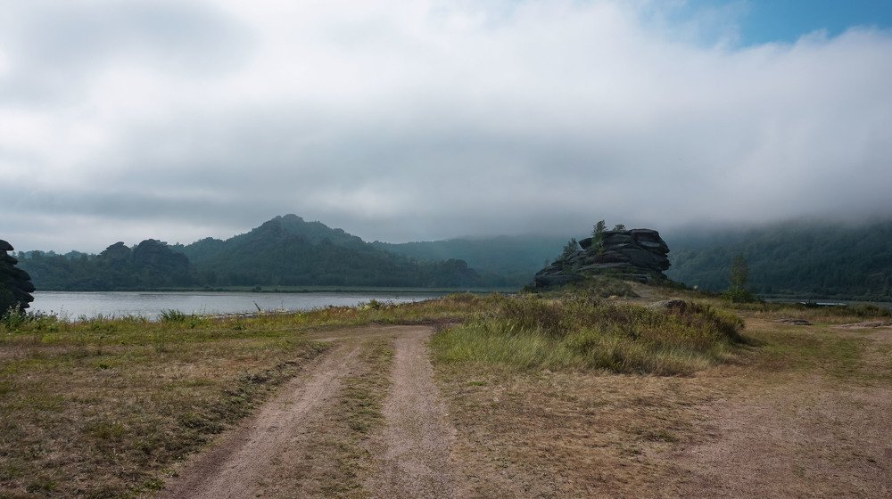 Берег озера Колыванское