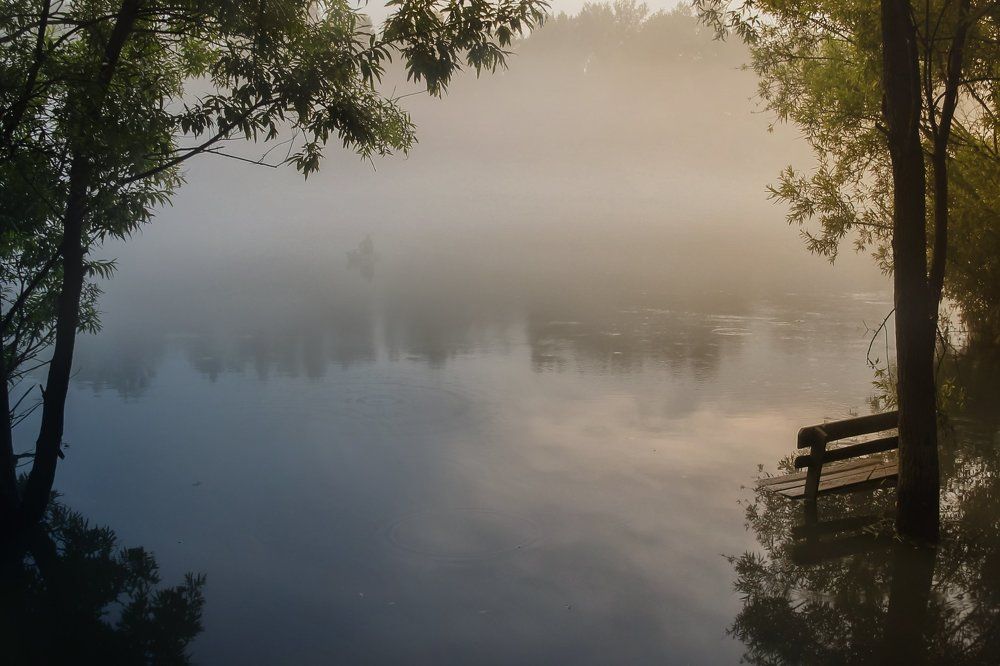 Утро.Лодка в тумане