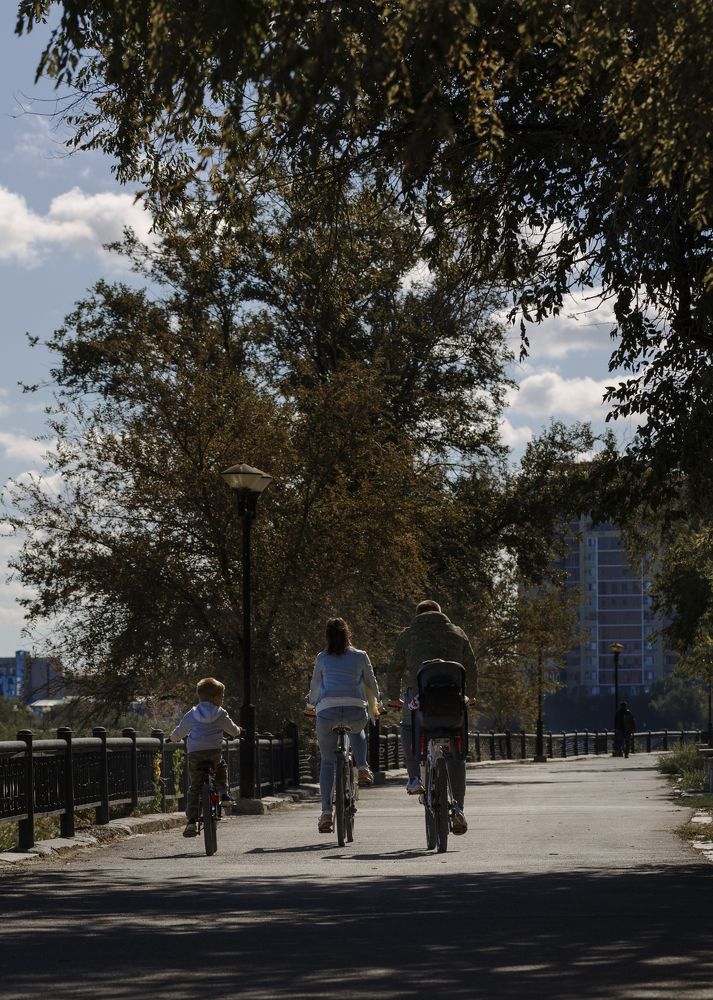 Папа, мама, братик и я - спортивная семья