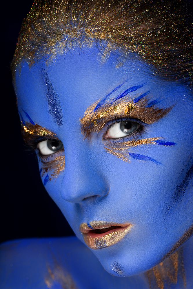 Синий с золотом