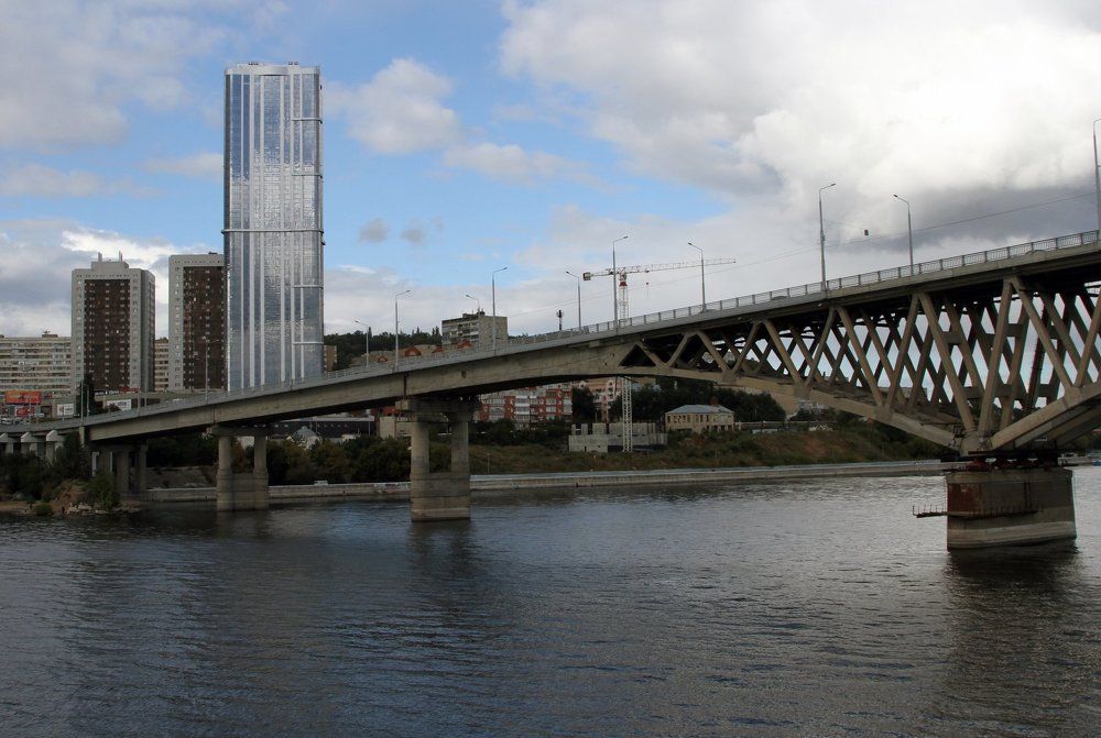 Мост в Саратове