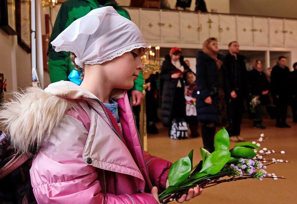 Дети в Храме. Вербное Воскресение.