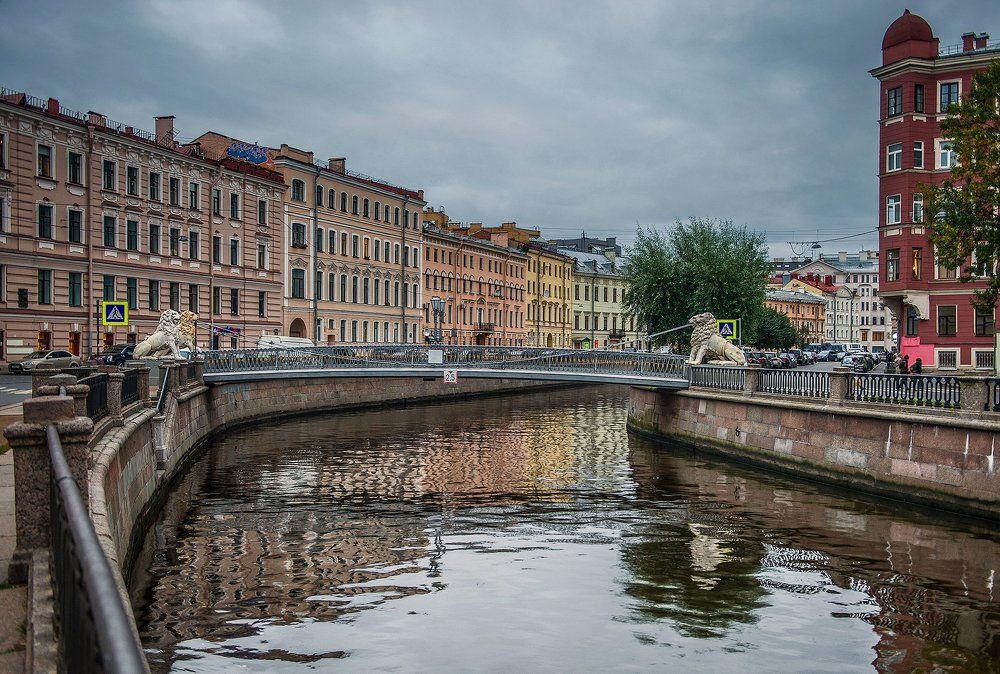 Львиный мост в Санкт-Петербурге