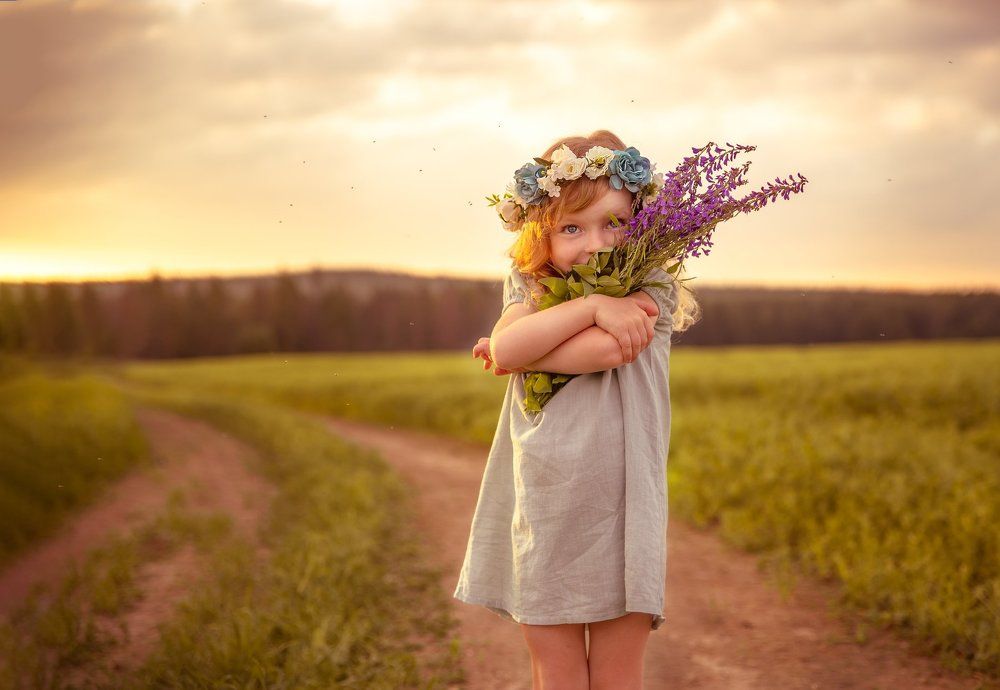 Девочка на гороховом поле