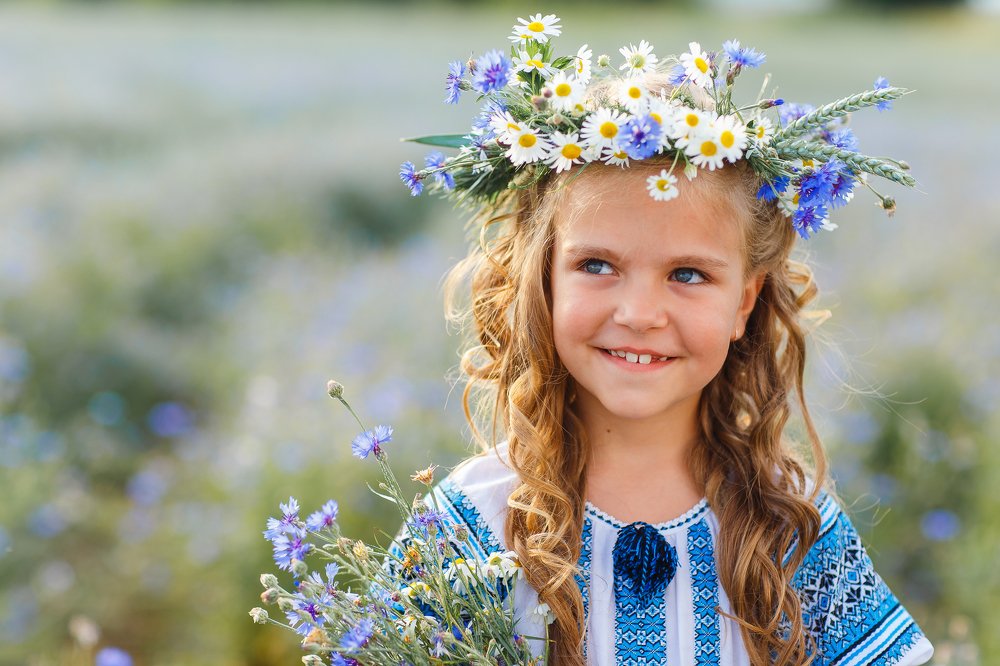 Васильковая девочка в васильках