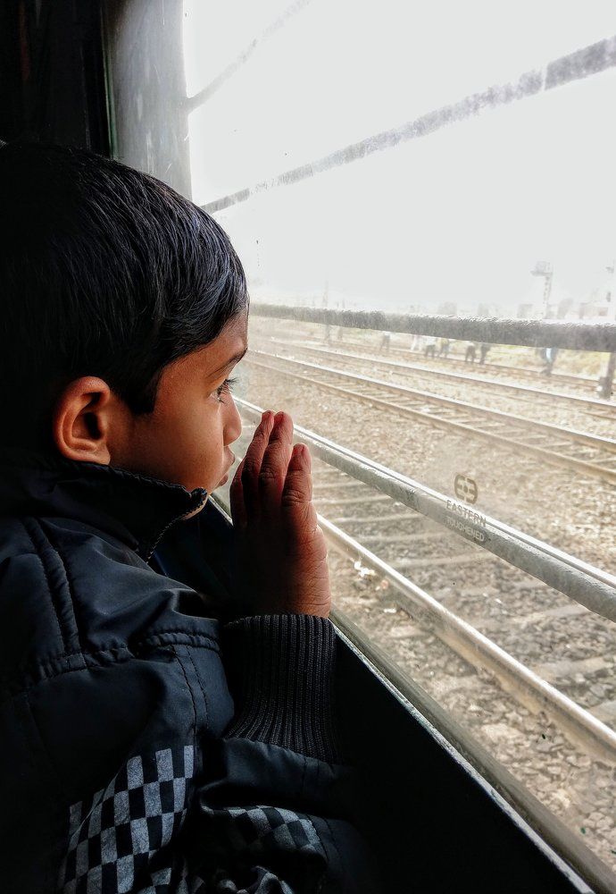 Searching eyes