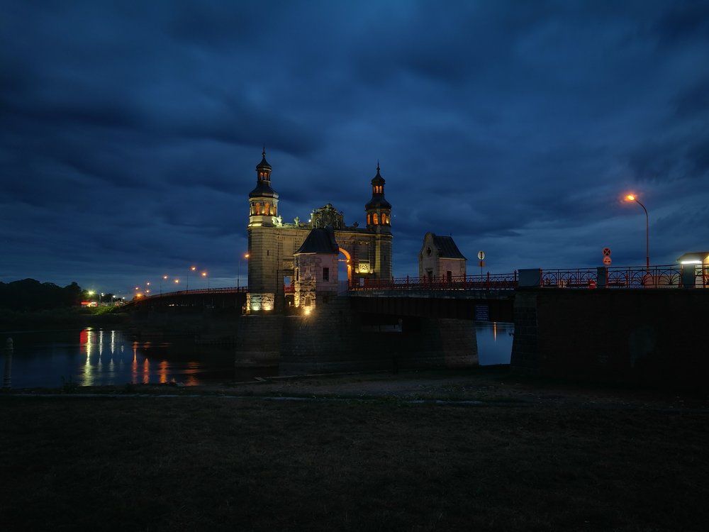 А на другом берегу Литва