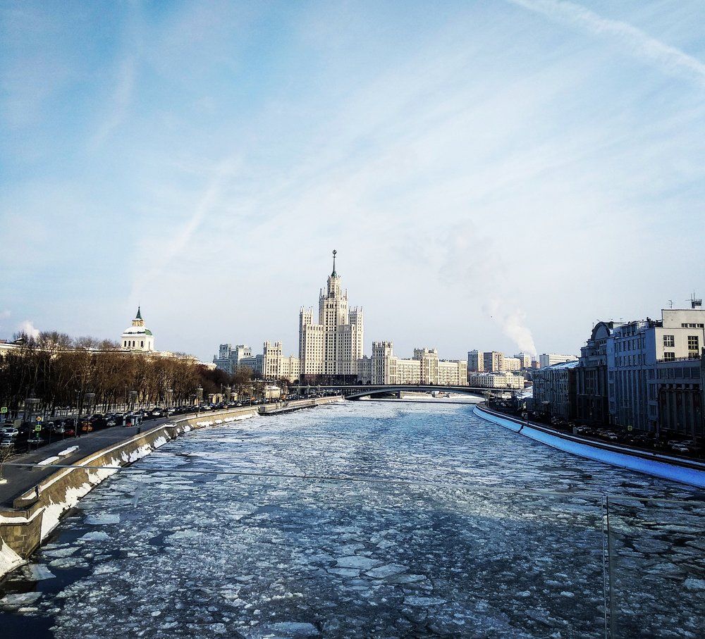 Порящий мост, парк Зарядье