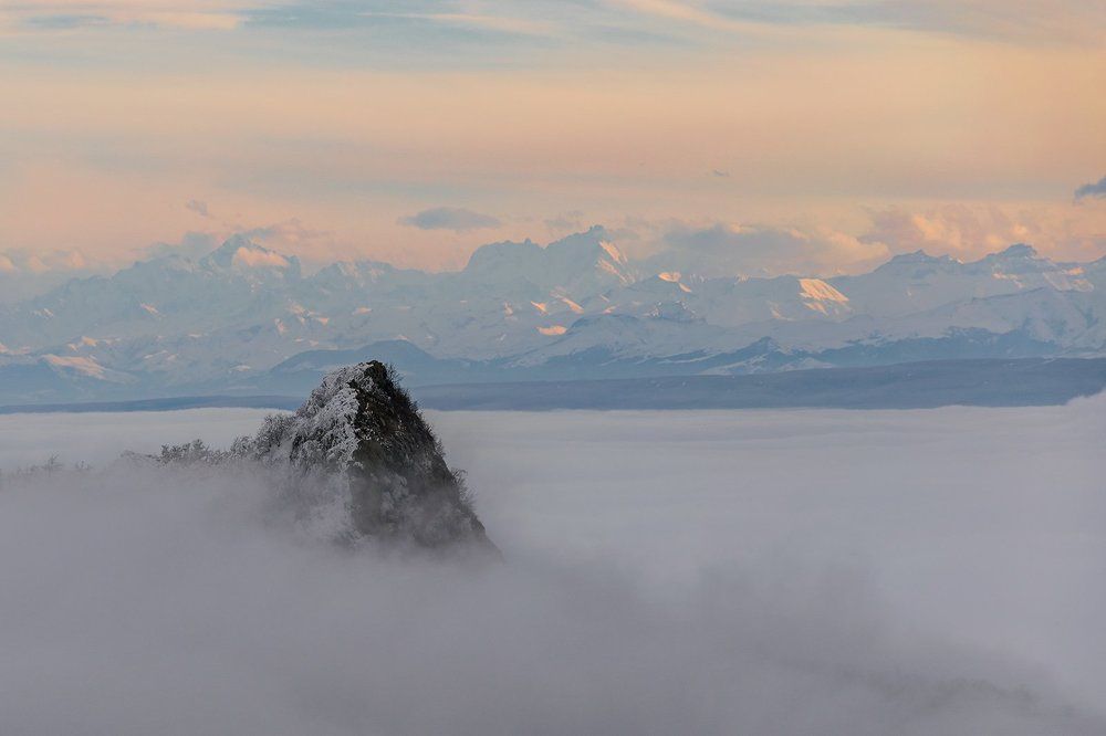 Сквозь облака