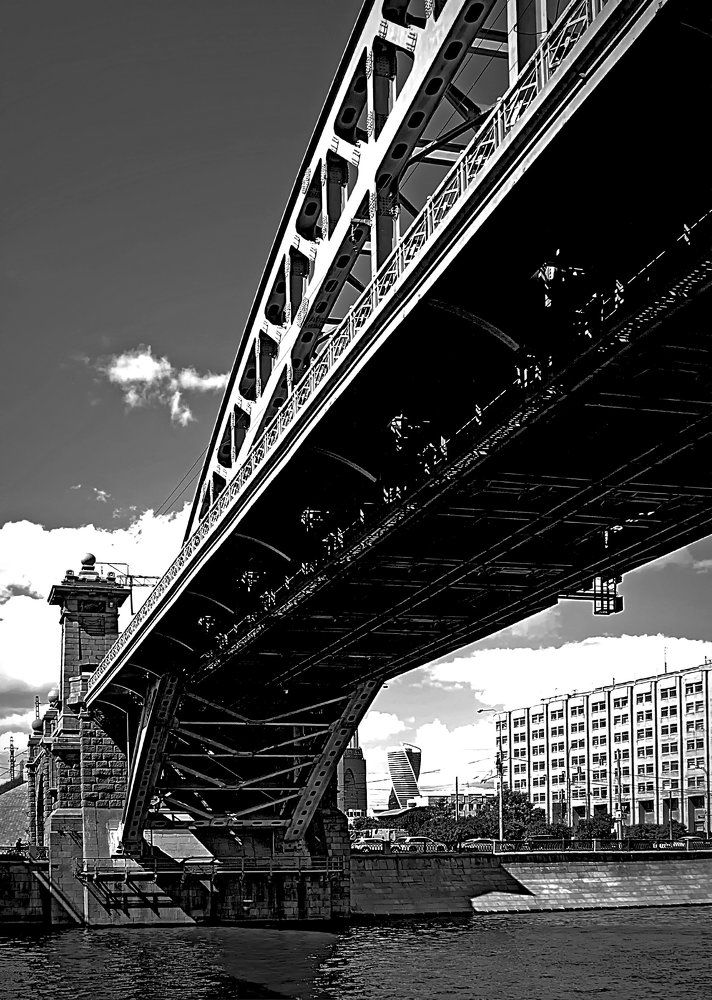 Андреевский (новый) мост в Москве