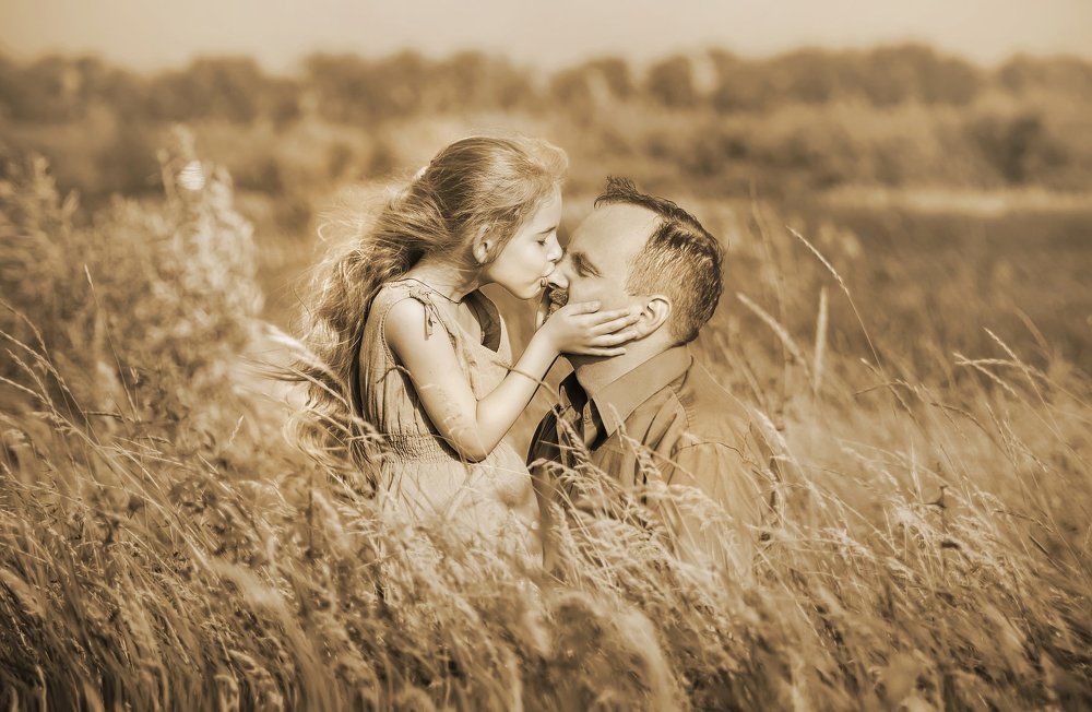 Дочкин поцелуй