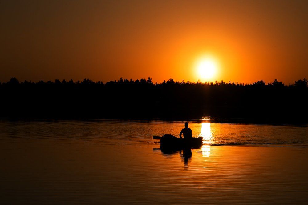 Уплыть в закат