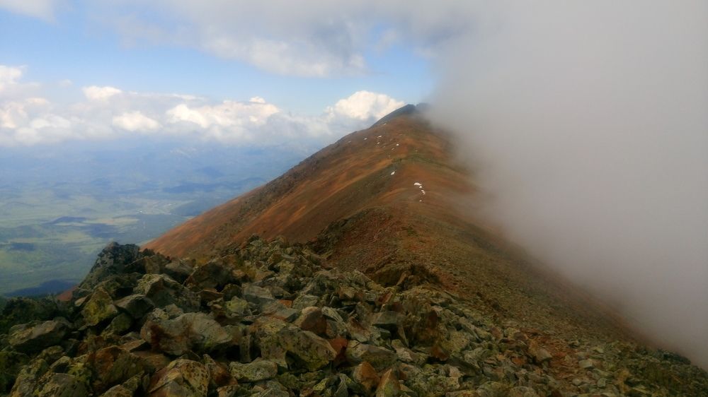 облака как волны прибоя/the clouds are like waves of the surf