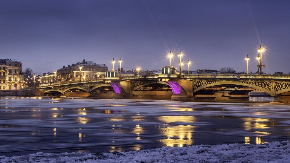 Благовещенский мост.