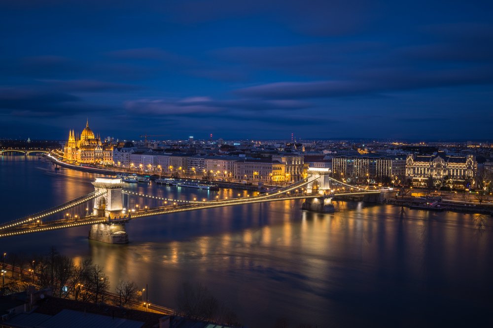Budapest. The chain bridge