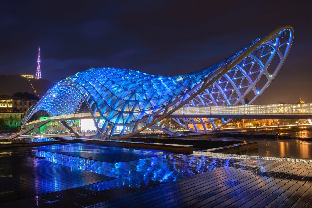 Tbilisi. The Bridge of Peace