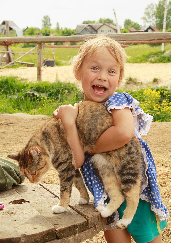 Девочка в деревне