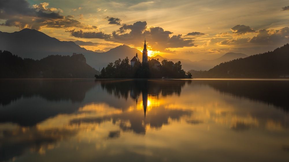 Morning in Bled