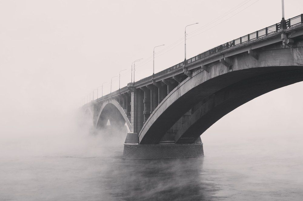 Мост в тумане