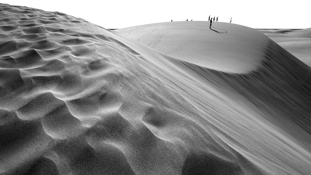 27° 45′ 00″ north, 15° 34′ 00″ west