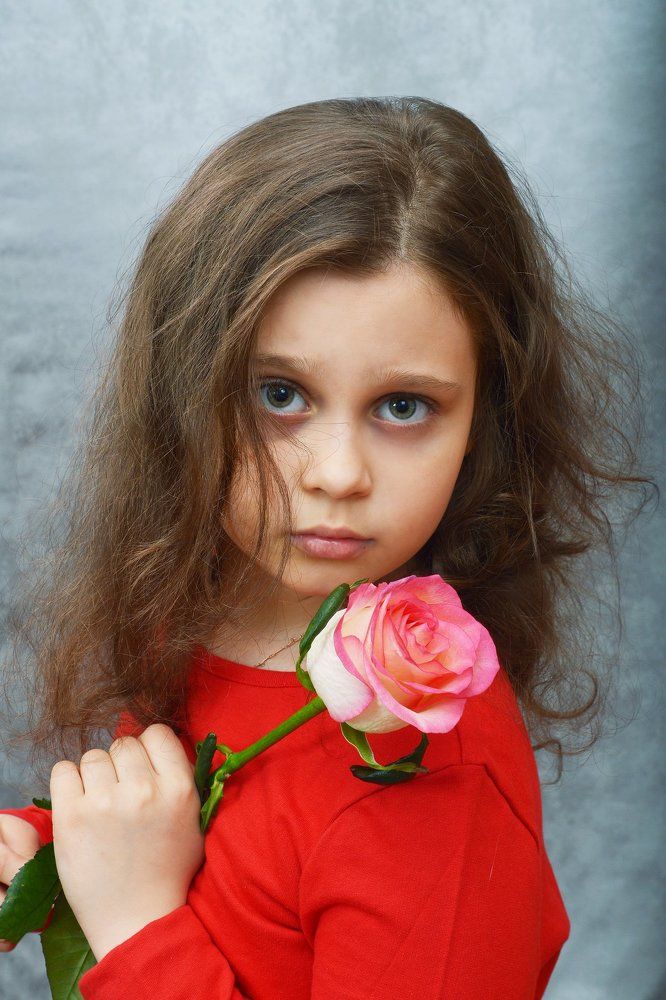 Дефочка и роза (грусть)