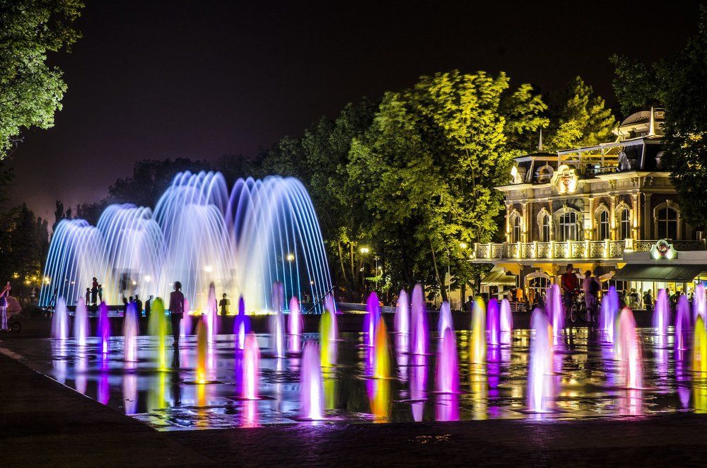 Поющие фонтаны Авроры. Краснодар