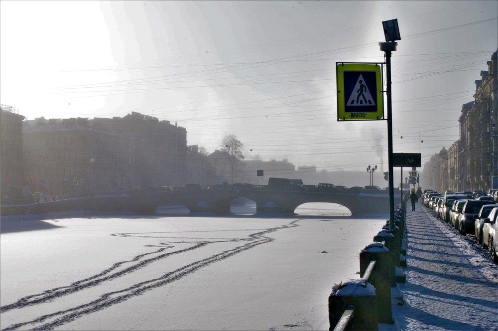 Снежный туман в центре Петербурга
