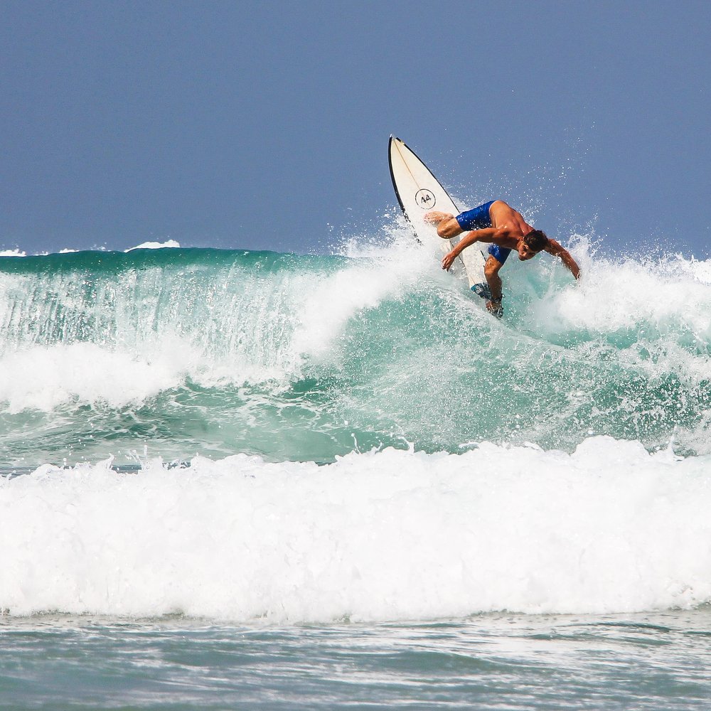 На гребне волны