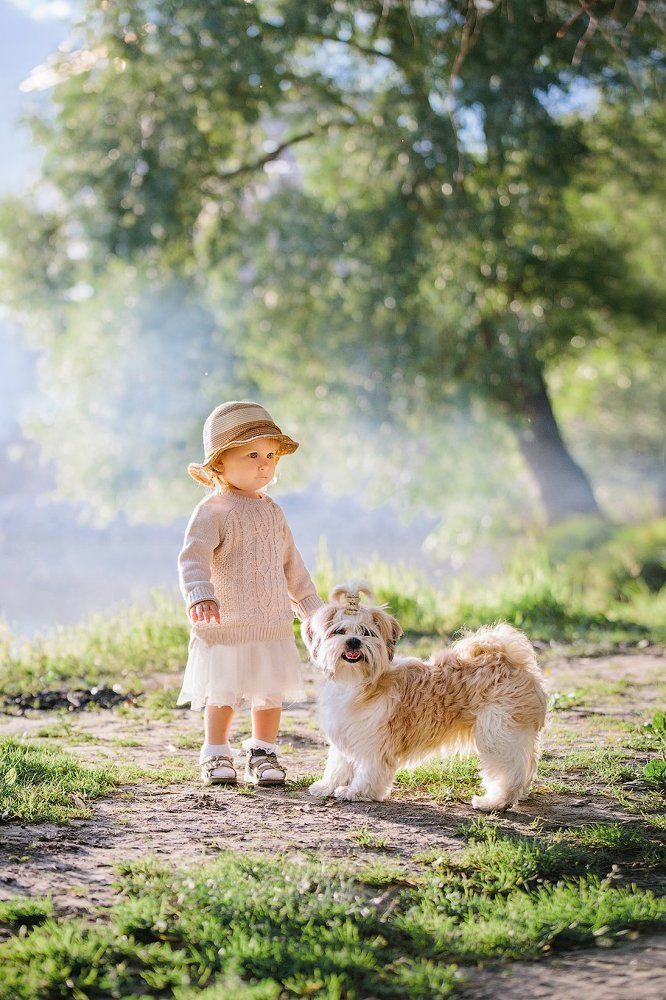 Девочка с собачкой