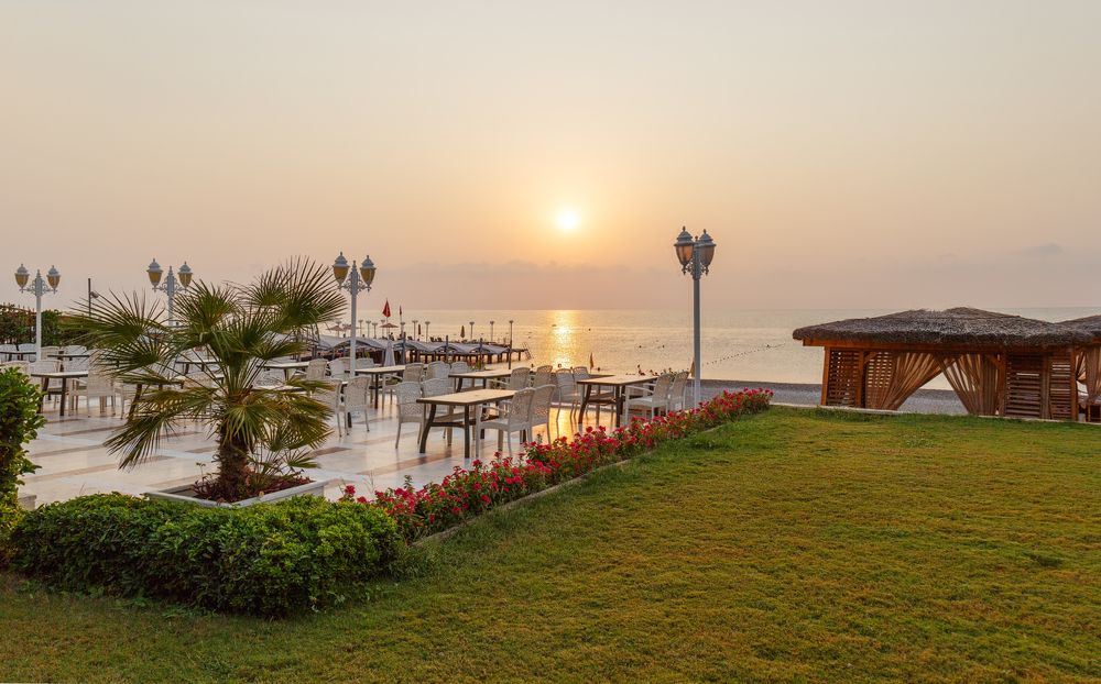 Рассвет над Средиземным морем