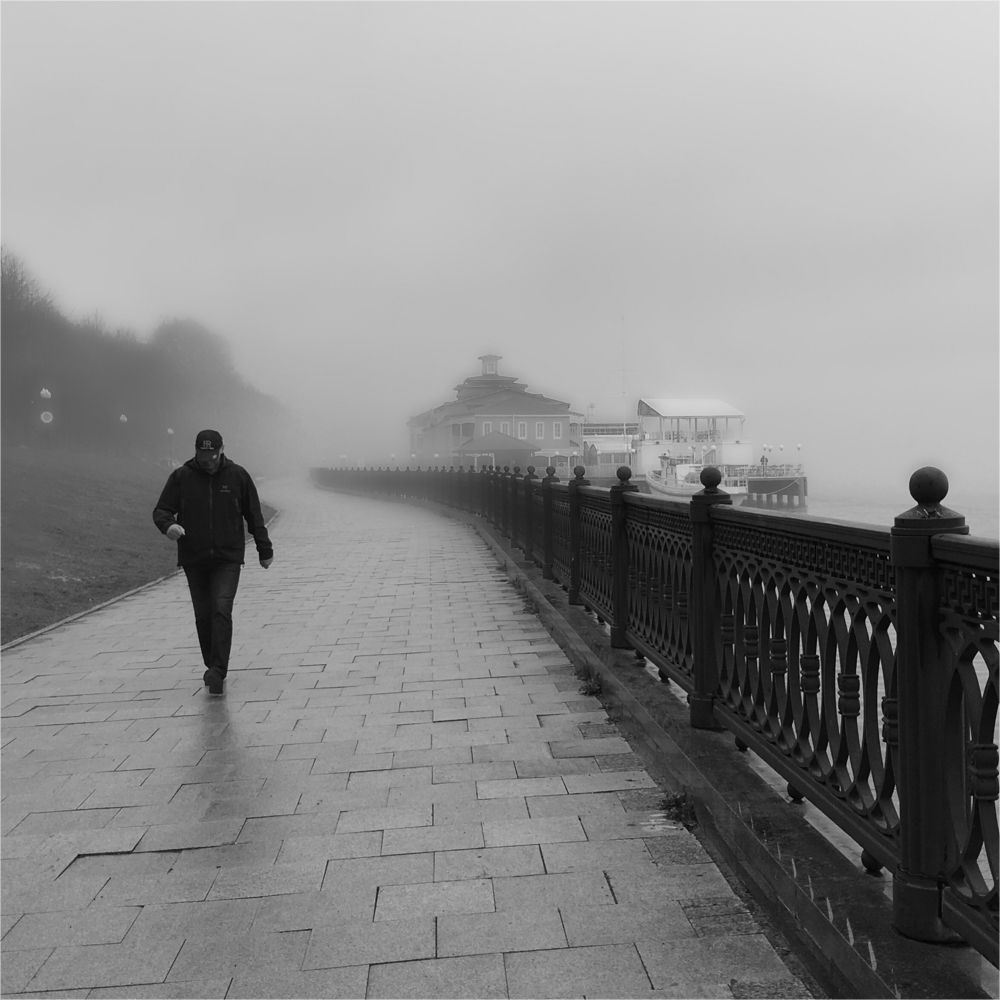 Волга. Туман.