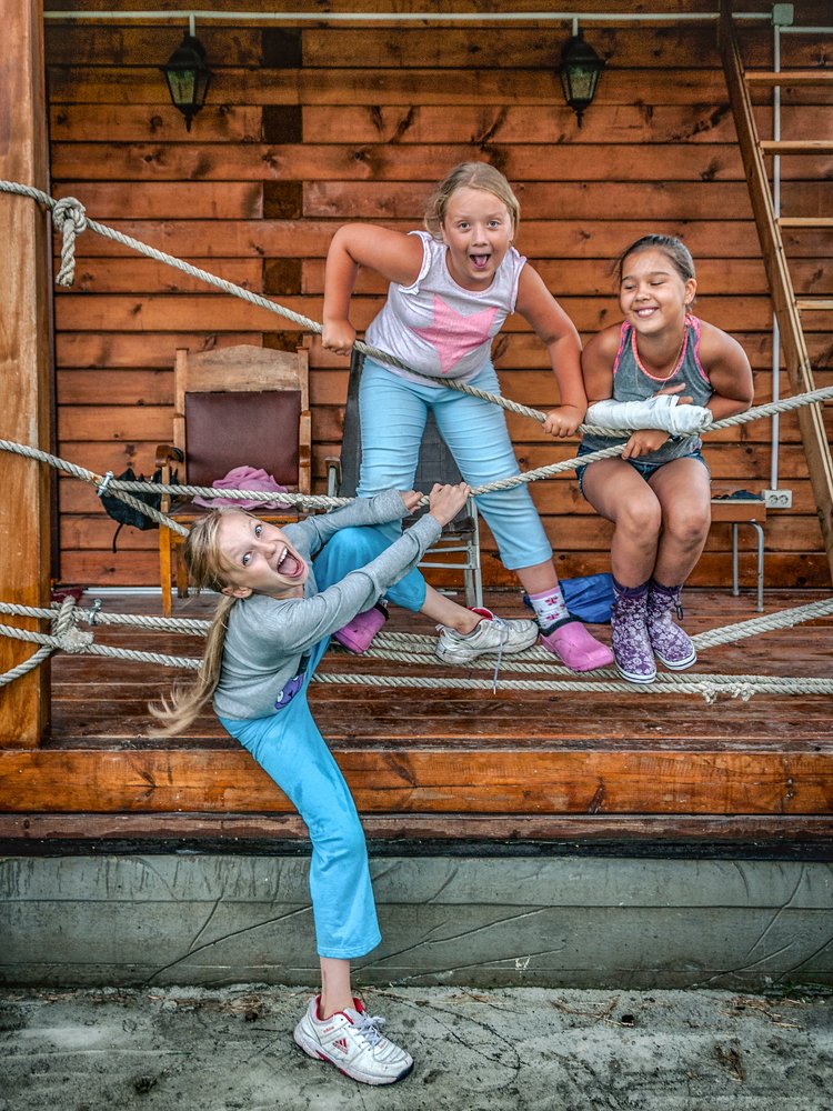 Соседские девчонки