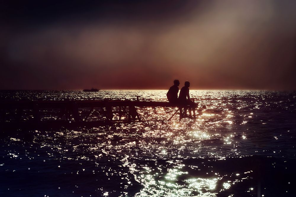 В ожидании у моря погоды