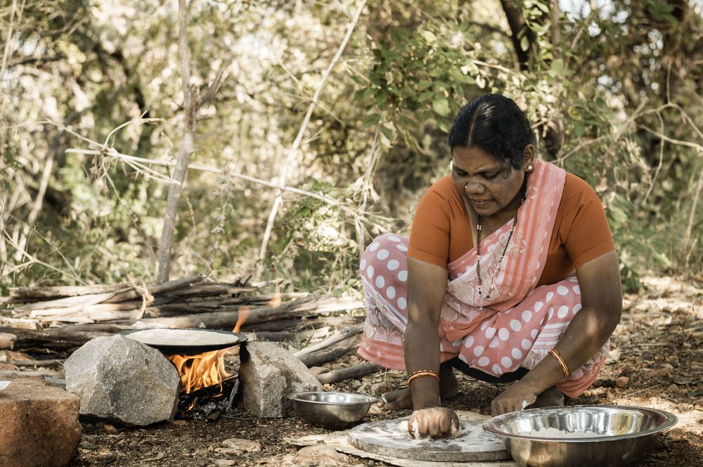 Making Chapatis India