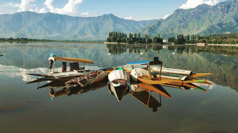 Shikara in dal lake
