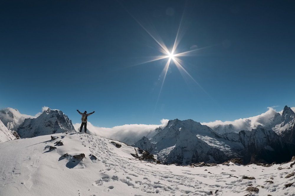 Здравствуйте горы вот такой вышины!