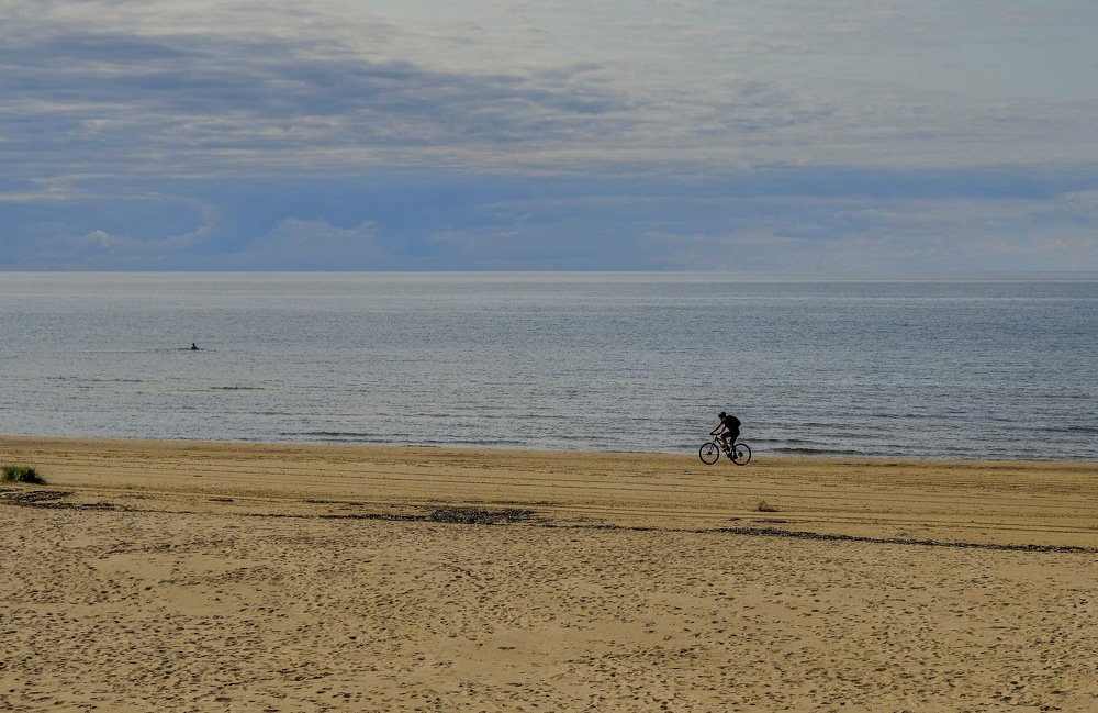 Дюны и море...